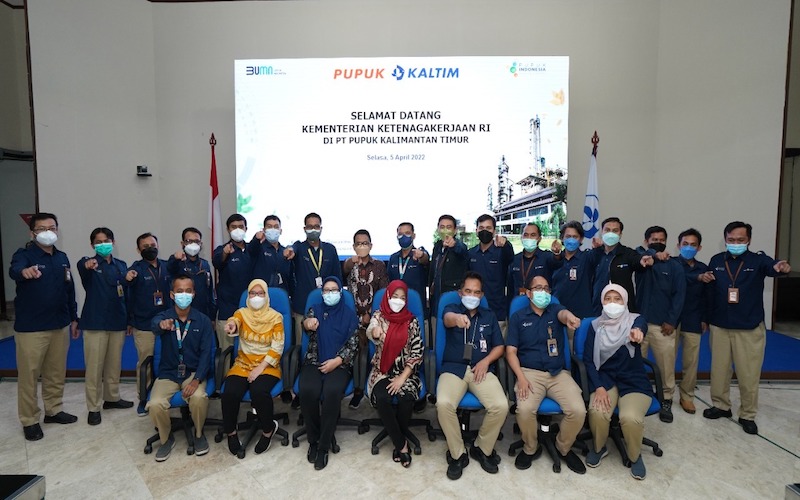 Wujudkan Harmonisasi Hubungan Industrial Pkt Gandeng Kemnaker Beri