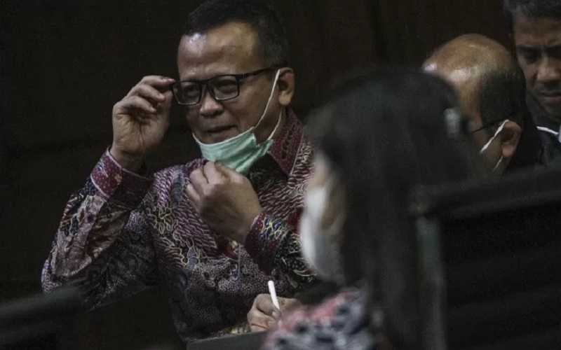 SUAP IZIN EKSPOR BENIH LOBSTER : Edhy Prabowo Dituntut 5 Tahun