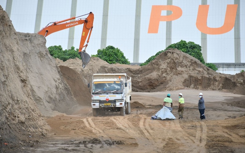 PKT memanfaatkan limbah Fly Ash & Bottom Ash (FABA) yang dapat digunakan sebagai material substitusi seperti batako, paving blok, stabilisasi tanah serta pemanfaatan lainnya./JIBI-Istimewa