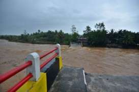 INFRASTRUKTUR DAERAH : 19 Jembatan di Maluku Utara Difungsikan