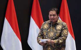 Jokowi Setuju Bansos Tunai Diperluas, Nelayan hingga PKL Dapat Rp600.000 per Bulan