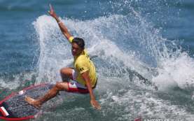 Wow Mantap! Peselancar Indonesia Rio Waida Juara Sydney Surf Pro 2022 