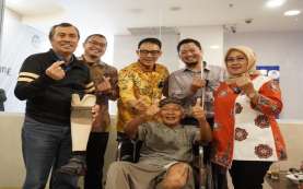 Bisa Layani BPJS, Gubernur Riau Serahkan Kaki Palsu ke Pasien Rumah Sakit Awal Bros