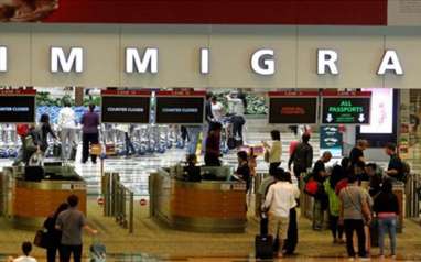Presiden Jokowi : Layanan Imigrasi Harus Lebih Memudahkan dan Melayani