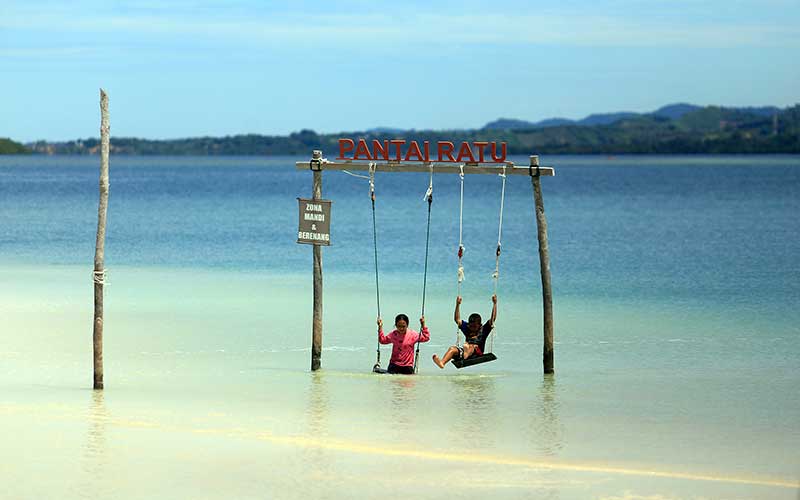 Pantai Ratu Menjadi Destinasi Wisata Bahari Andalan di 