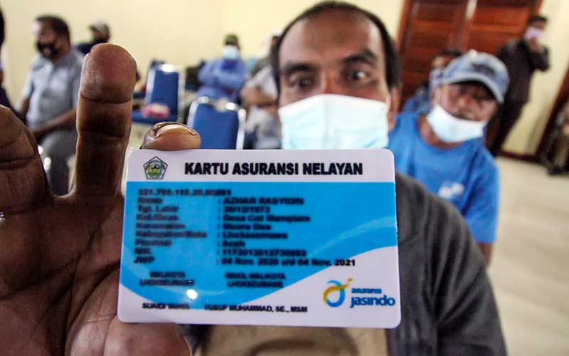 Pemkot Lhokseumawe Aceh Berikan Asuransi Kepada Nelayan Dan Keluarganya Bisnis Com