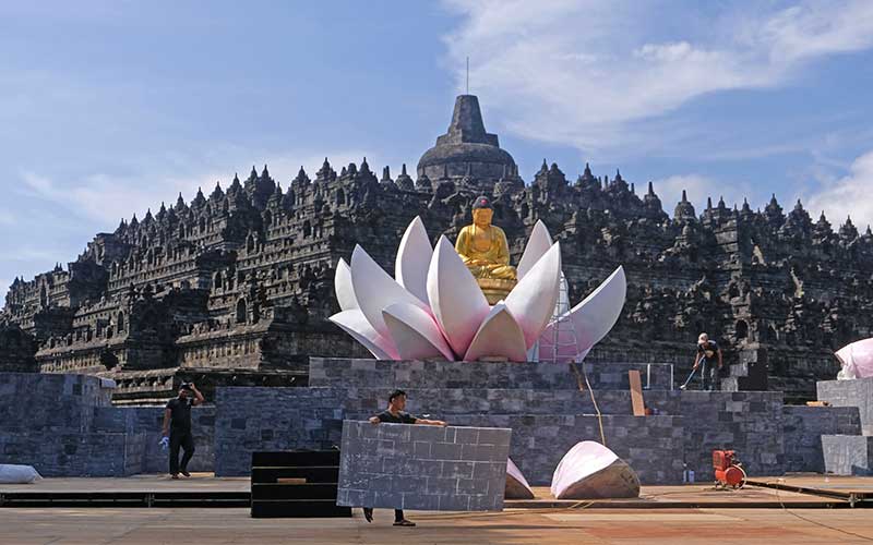 Persiapan Perayaan Tri Suci Waisak Nasional 2566 BE/2022 di Candi Borobudur
