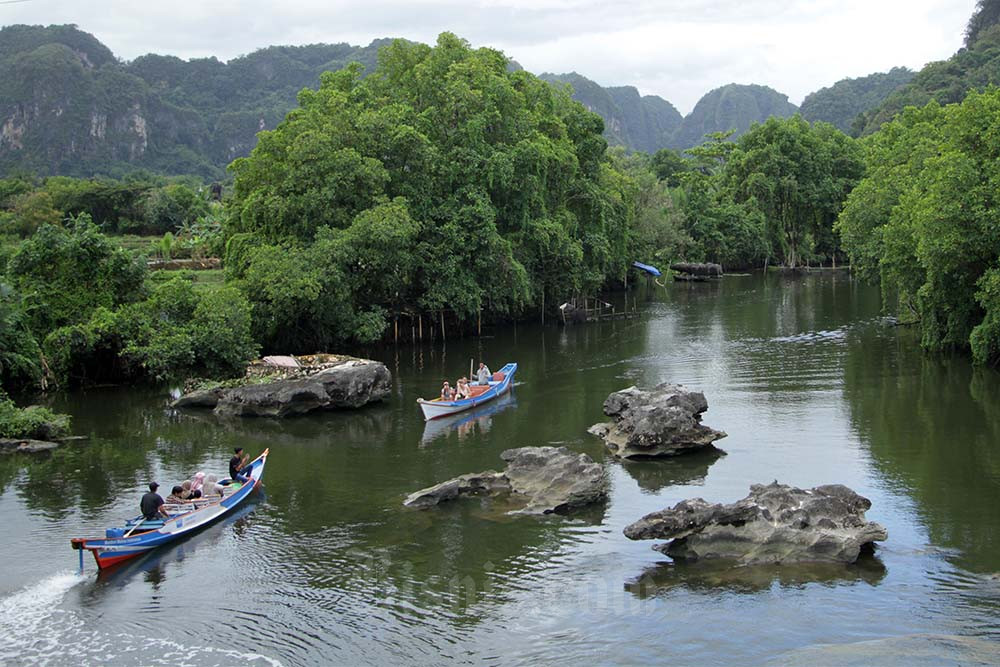 Keindahan Desa Wisata Rammang-Rammang - Bisnis.com