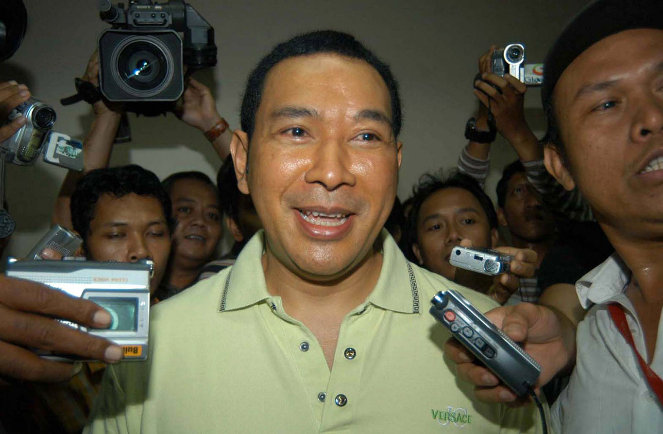 Tommy Soeharto masuk dalam daftar obligor BLBI berdasarkan putusan Nomor PJPN-375/PUPNC.10.05/2009 tanggal 24 Juni 2009 dengan nilai utang yang akan ditagih oleh Satgas BLBI senilai Rp2,6 triliun./Bisnis