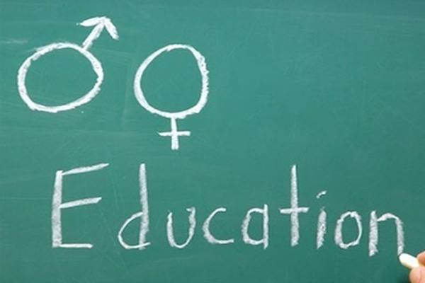 Tidak Tabu, Ini Harus Diajarkan dalam Pendidikan Seks Dini