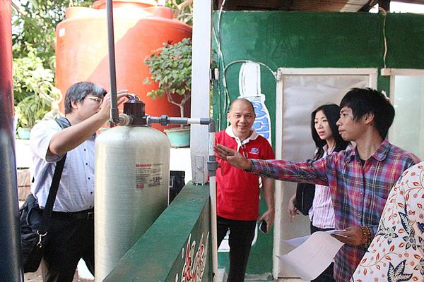 Bantuan air bersih untuk warga Marga Mulya - Istimewa