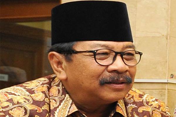 Gubernur Jawa Timur Sukarwo atau biasa disapa Pakde Karwo - Antara