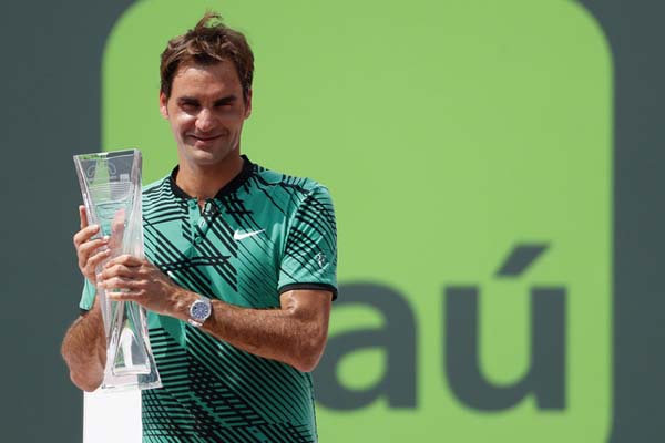 Roger Federer juara single putra tenis Miami Terbuka 2017 - Reuters