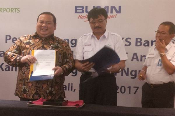 Bank Mandiri Layani Banking At Work Angkasa Pura 1 ...