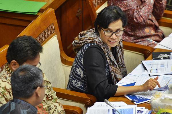 Menteri Keuangan Sri Mulyani mengikuti rapat kerja dengan Komisi XI DPR di Kompleks Parlemen, Senayan, Jakarta, Kamis (7/9). - ANTARA/Wahyu Putro A 