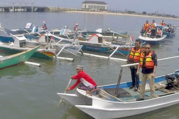 471 Nelayan di Lombok Timur Dapat Paket Perdana Konverter Kit