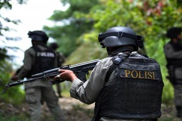 KKB Tebar Teror di Tembagapura. Satgas TNI-Brimob Lakukan Pengejaran