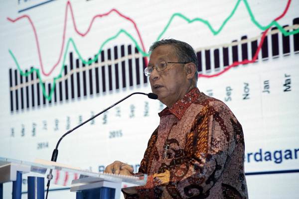 Menko Perekonomian Darmin Nasution menyampaikan paparan dalam acara Digital Economic Briefing, di Jakarta, Kamis (16/11). - JIBI/Felix Jody Kinarwan