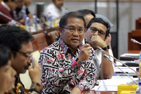 Menteri Komunikasi dan Informatika Rudiantara memberikan paparan saat rapat dengar pendapat dengan Komisi I DPR RI, di kompleks Parlemen Senayan Jakarta, Senin (19/3/2018). - JIBI/Dwi Prasetya 