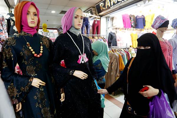 Ekspor Busana  Muslim  Indonesia  Ditargetkan Naik 10 