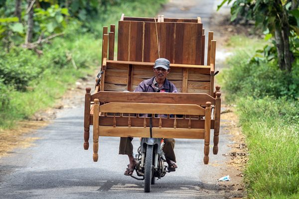 Produksi Industri Manufaktur Besar Sedang Kalbar Turun 2 26 