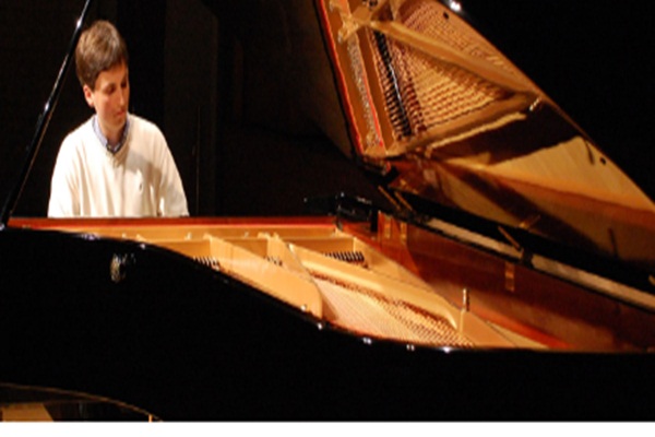 Piano Klasik Olivier Moulin Gelar Konser Di Indonesia Lifestyle Bisnis Com