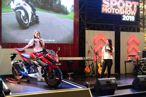 Diler Motor Honda Pekanbaru Kembali Gelar Sport Motoshow Otomotif Bisnis Com