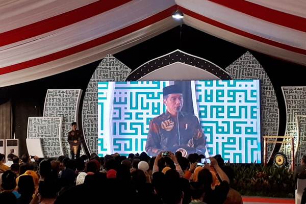 Presiden Joko Widodo memberikan sambutan di sela-sela peletakan batu pertama pembangunan Universitas Islam Internasional Indonesia (UIII) di Depok, Jawa Barat, Selasa (5/6/2018). - JIBI/Amanda Kusumawardhani