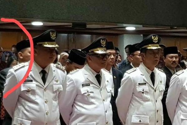 Hiii Ada Foto Penampakan Saat Anies Lantik Pejabat Dki Ini Komentar Sandi