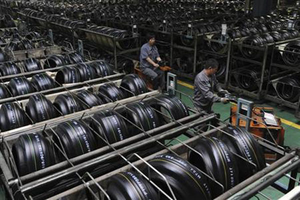 Pabrik bank Hankook Tire di Jiaxing, Zhejiang, China. - Reuters
