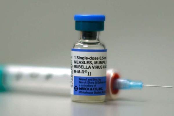 Vaksin Measles Rubella - Reuters