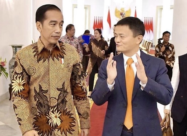 Pahit Getir Hidup JJ, Jokowi-Jack Ma