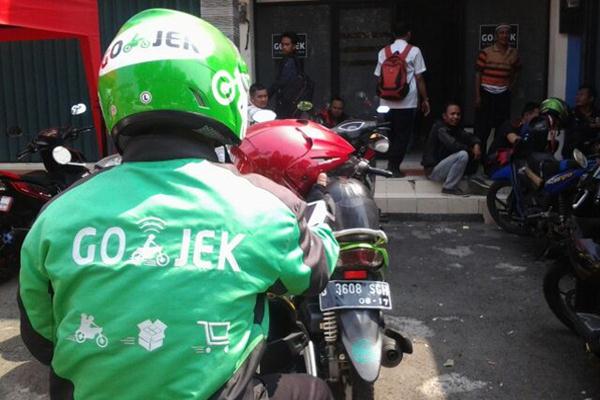 Regulasi Ojek Online Kemenhub Undang Undang No 22 2009 Tak Perlu Direvisi Ekonomi Bisnis Com