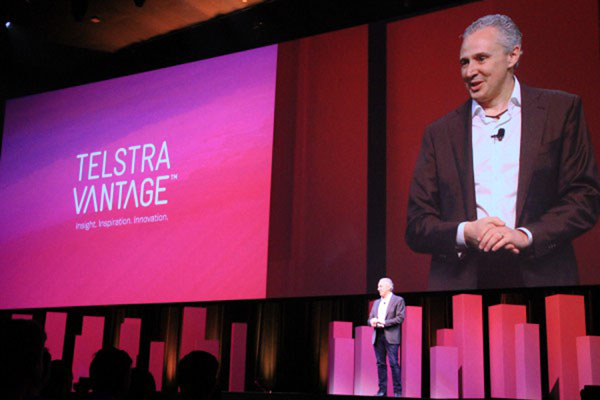 Andy Penn, CEO Telstra, menyampaikan paparan dalam gelaran Telstra Vantage 2018 di Melbourne, Australia, pada Rabu (19/9/2018). - Bisnis.com/Akhirul Anwar