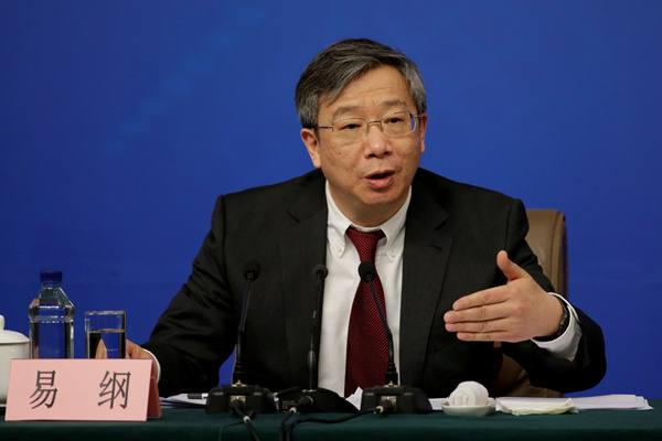 Gubernur Bank Sentral China (PBOC) Yi Gang. - Reuters