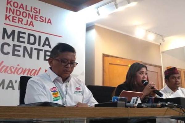 Sekretaris Tim Kampanye Nasional Hasto Kristiyanto, Direktur Komunikasi Politik TKN Jokowi-Maruf, Meutya Viada Hafid./JIBI - BISNIS/Muhamad Ridwan