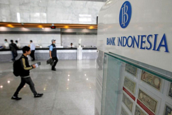 Ilustrasi: Aktivitas di Bank Indonesia. - Reuters/Iqro Rinaldi