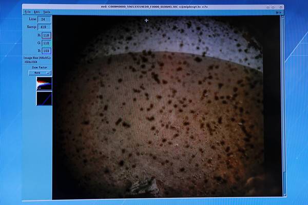 Pertama Kali, InSight Rekam Hembusan Angin di Planet Mars