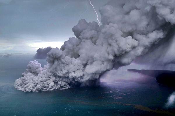 Gunung Anak Krakatau Siaga, Warga Pulau Sebesi Minta Dievakuasi