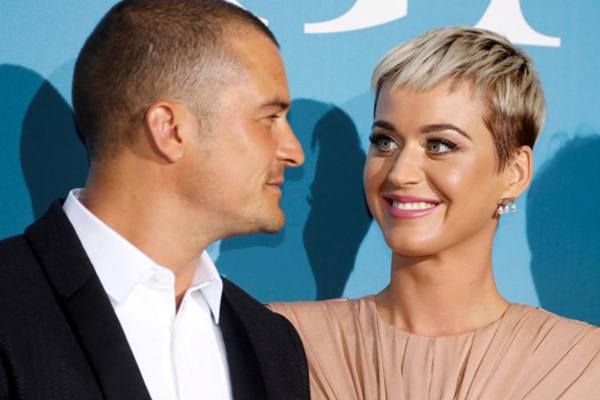 Orlando Bloom Lamar Katy Perry Cincin  Tunangan Bekas 