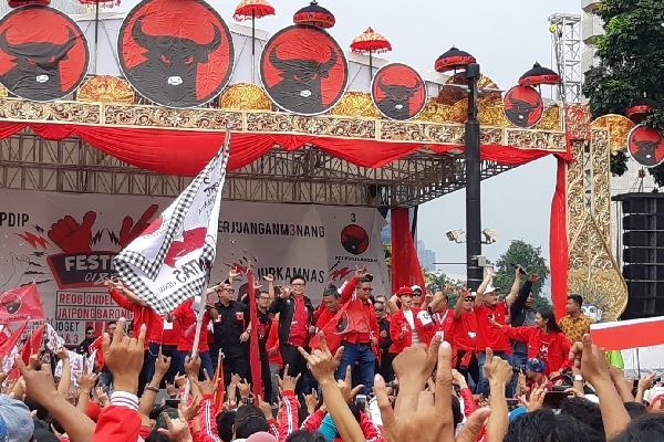 Kampanye Akbar DPD PDI Perjuangan DKI Jakarta - Bisnis/Aziz R