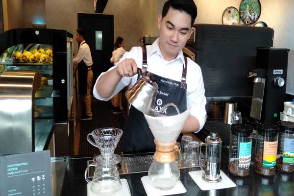 Coffee Shop Terbesar Di Indonesia Hadir Di Semarang