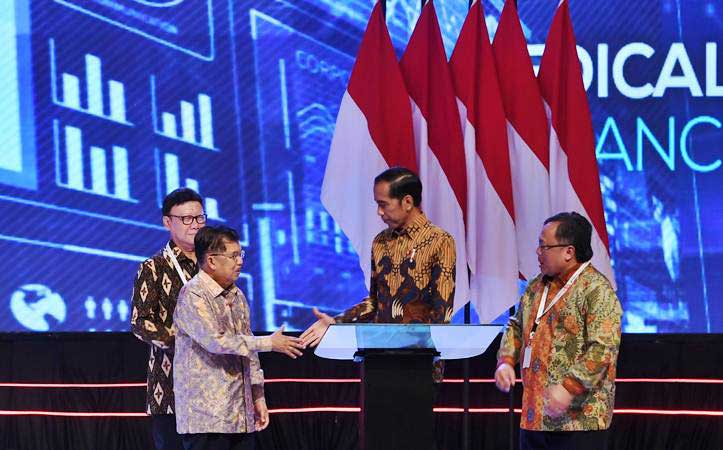 Jokowi Teken PP Tentang Gaji, Pensiun, & Gaji ke-13 bagi PNS, TNI/Polri & Pensiunan