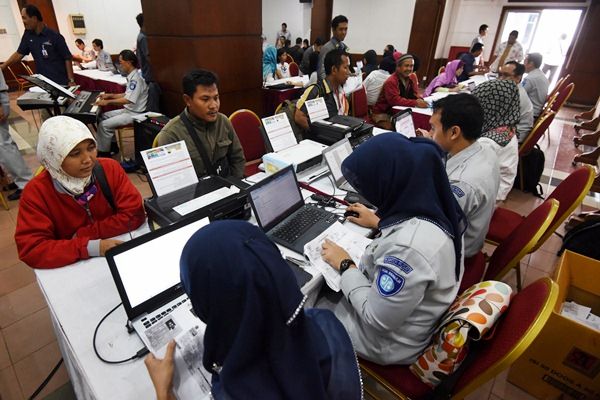 Pendaftar Mudik Gratis di Gresik  Antusias Datangi Kantor  