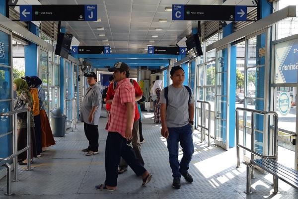 Halte Transjakarta Sepanjang Thamrin dan Medan Merdeka Barat Sudah Dibuka -  Ekonomi Bisnis.com