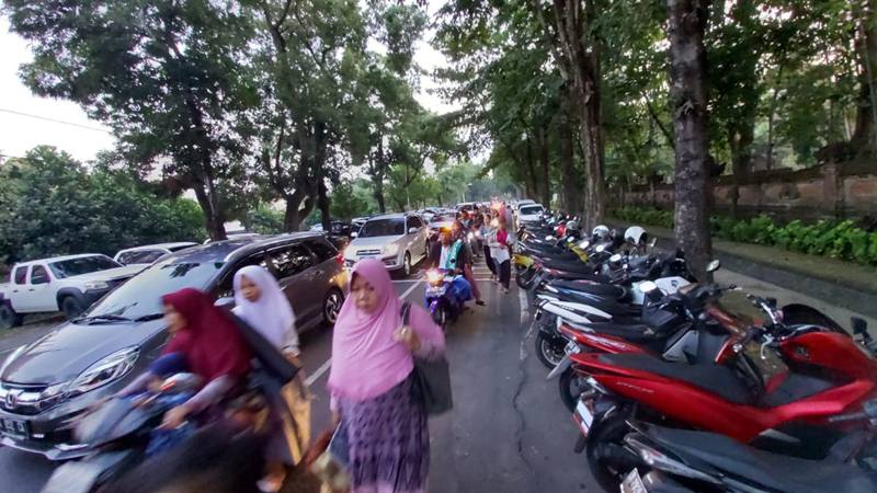 Umat Islam di Bali siap-siap melaksanakan Salat Idulfitri, Rabu (5/6/2019). JIBI/Bisnis - Tim Jelajah Jawa/Bali
