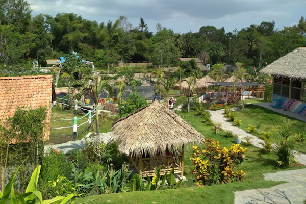 Libur Lebaran : Berinteraksi dengan Hewan di Mini Zoo Jogja Exotarium