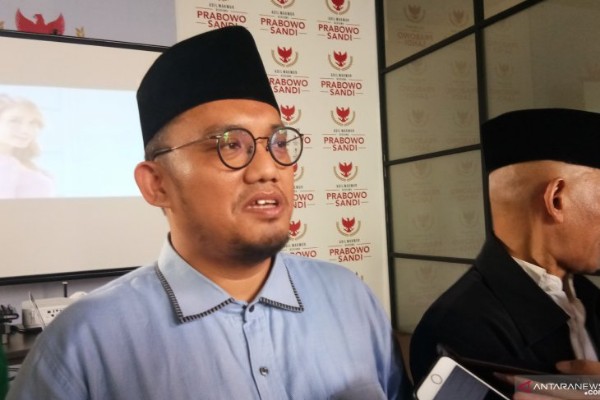 Koordinator Juru Bicara BPN Dahnil Anzar Simanjuntak di Media Center Prabowo Sandiaga di Kebayoran Baru, Jakarta Selatan, Jumat (21/6/2019).  (ANTARA News - Dewa Wiguna)      
