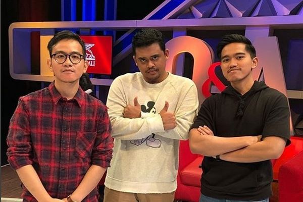Gibran Rakabuming Raka (kiri), Bobby Nasution (tengah), Kaesang Pangarep (kanan). - Instagram@kaesangp