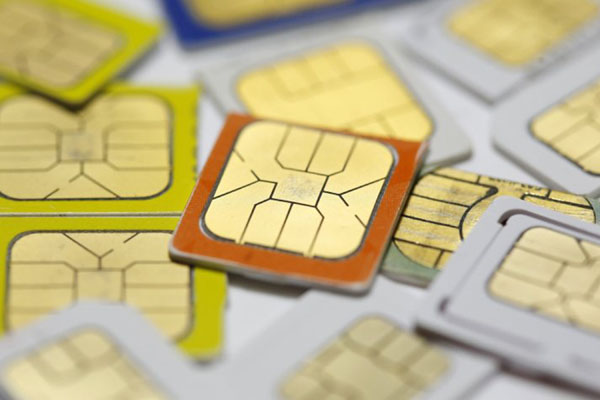 e-SIM Tidak Berdampak Pada Peningkatan Penjualan iPhone di Galeri Smartfren